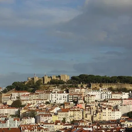 Apartment Charm And Fantastic View In A Fully Equipped In Center Lisbon
