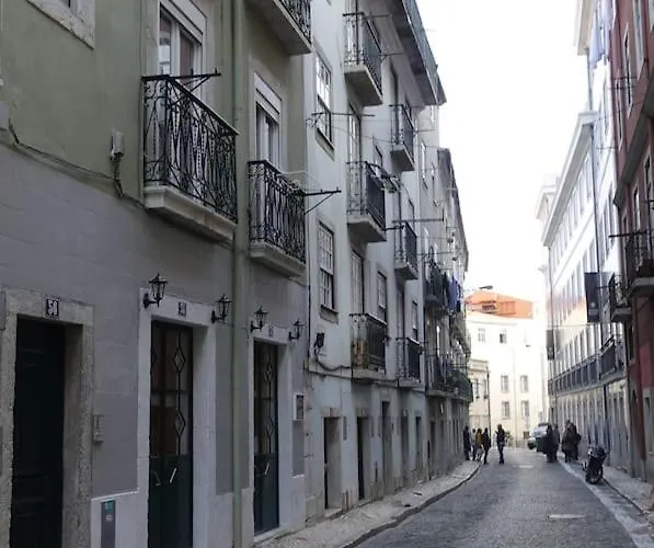 Charm And Fantastic View In A Fully Equipped In Center Appartamento